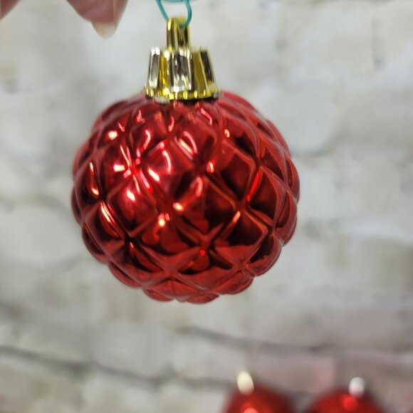 Vickerman Various Size Red Embossed Christmas Ball Ornaments  Lot of 9 - Picture 2 of 5